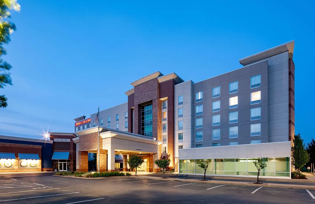 Hampton Inn & Suites St. Louis At Forest Park-1