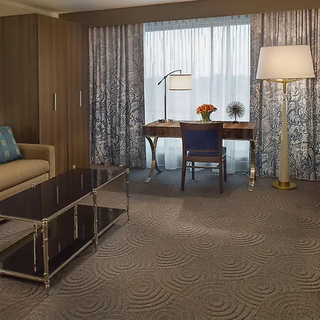 Hotelumiere At The Arch Hotel & Casino - A Caesars Rewards Destination-3